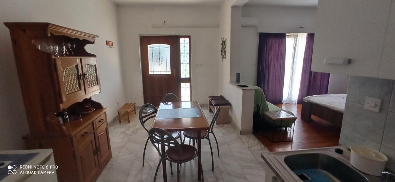 PUY Apartments Mamic מראה חיצוני תמונה